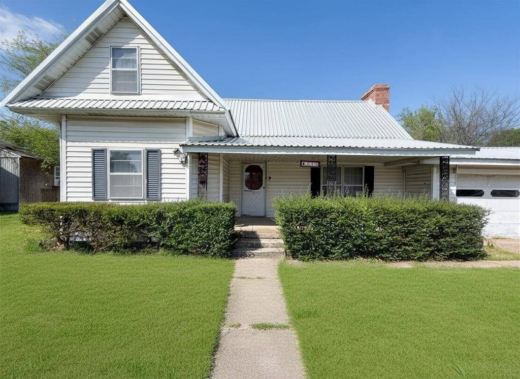 411 E Avenue G, Midlothian, TX 76065