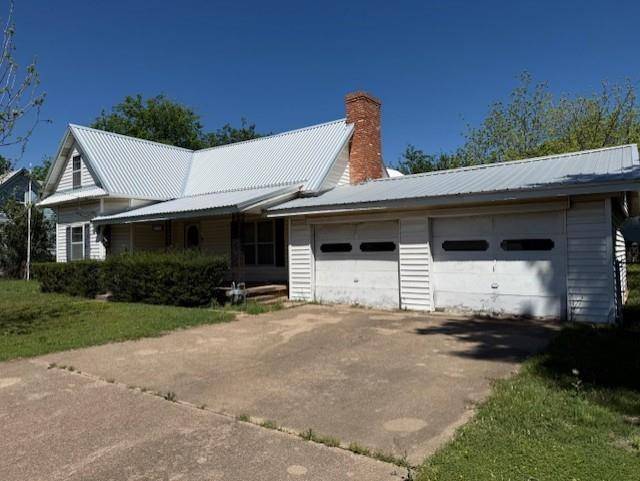 411 E Avenue G, Midlothian, TX 76065
