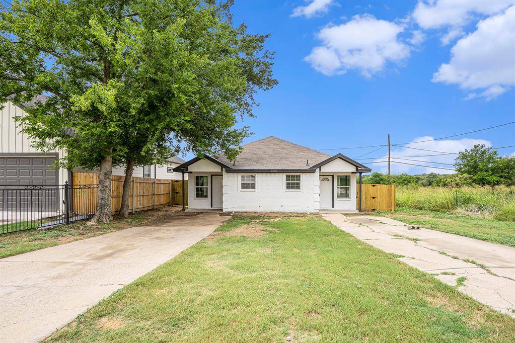 2200 Brookes Street #A, Fort Worth, TX 76105