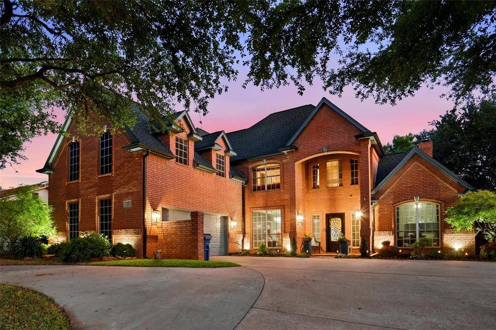 128 Greenhill Trail S, Trophy Club, TX 76262