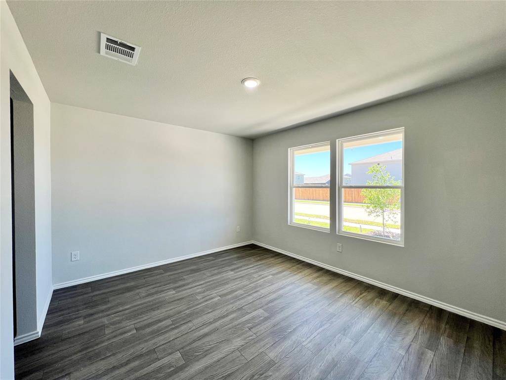 544 Quail Meadows Drive, Cleburne, TX 76031