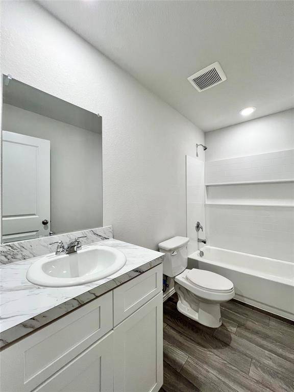 544 Quail Meadows Drive, Cleburne, TX 76031