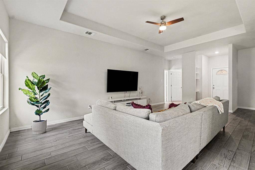 8903 Eden Valley Lane, Dallas, TX 75217