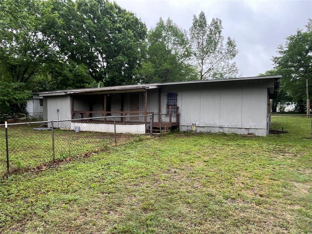 2445 Elmwood Drive, Wills Point, TX 75169