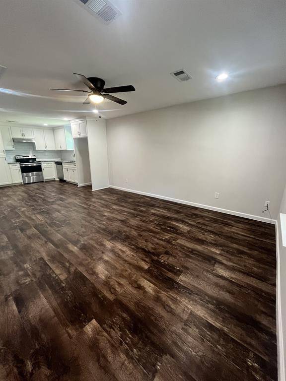 1012 Whispering Springs Drive, Tool, TX 75143