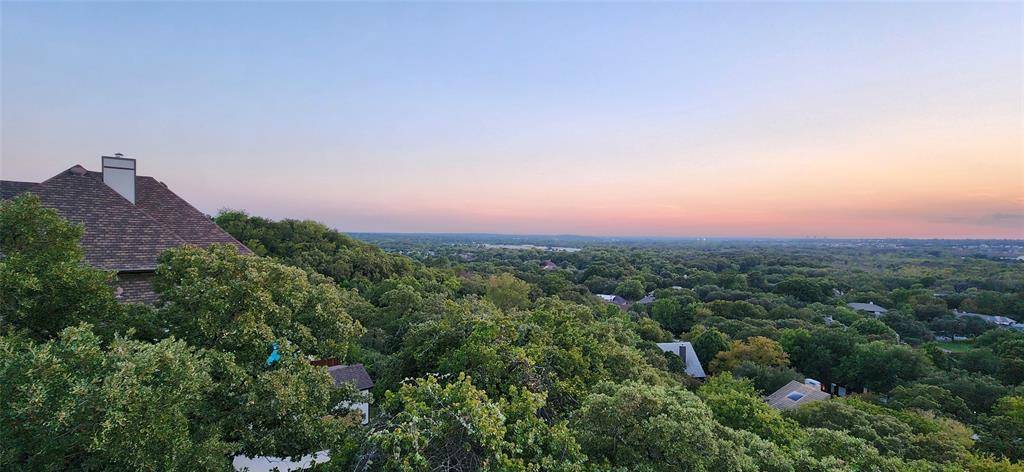 900 Crowley Road, Arlington, TX 76012