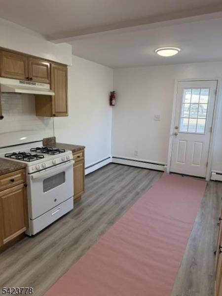 245 Terrace Avenue, Hasbrouck Heights Boro, NJ 07604