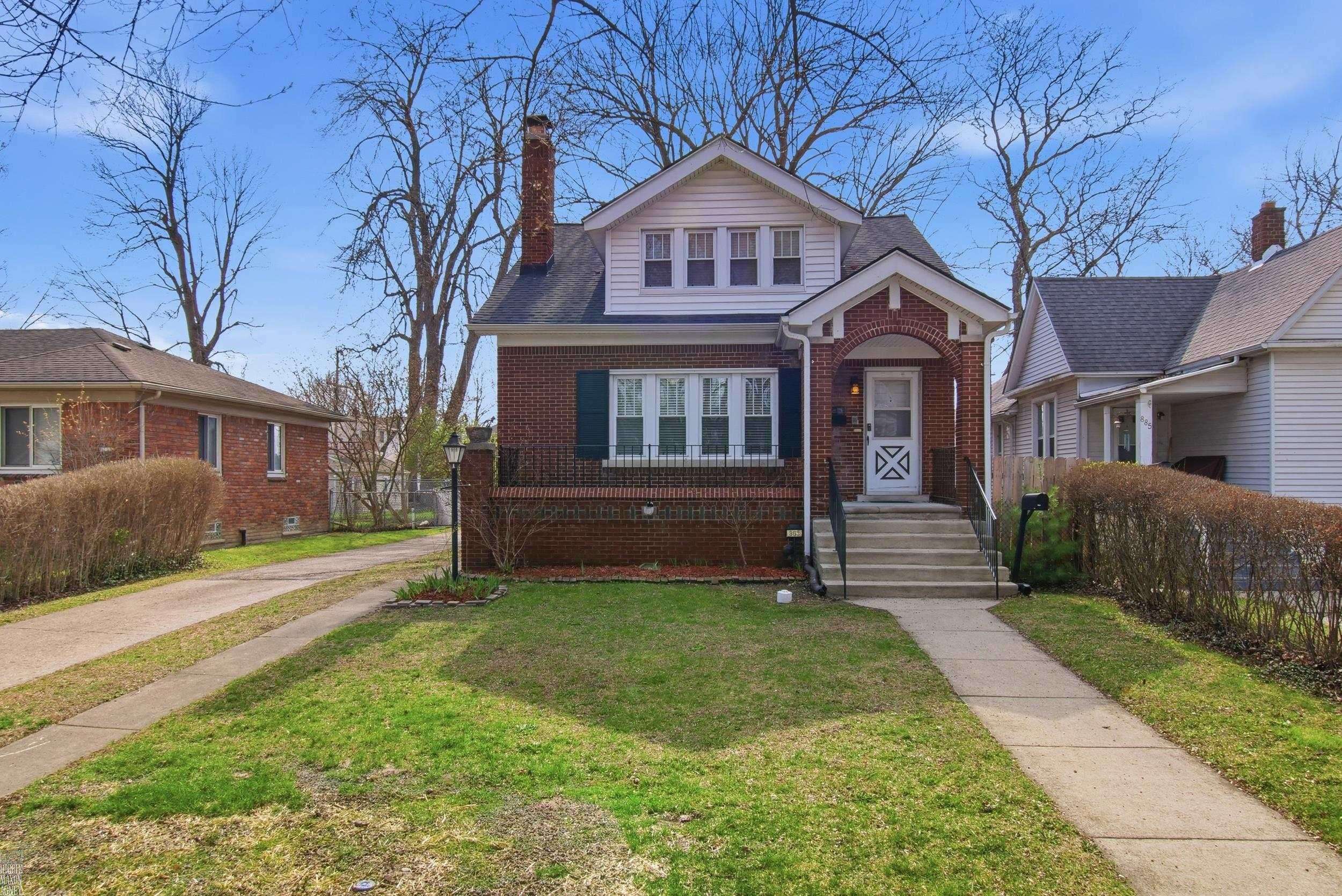 883 St. Clair AVE, Grosse Pointe, MI 48230