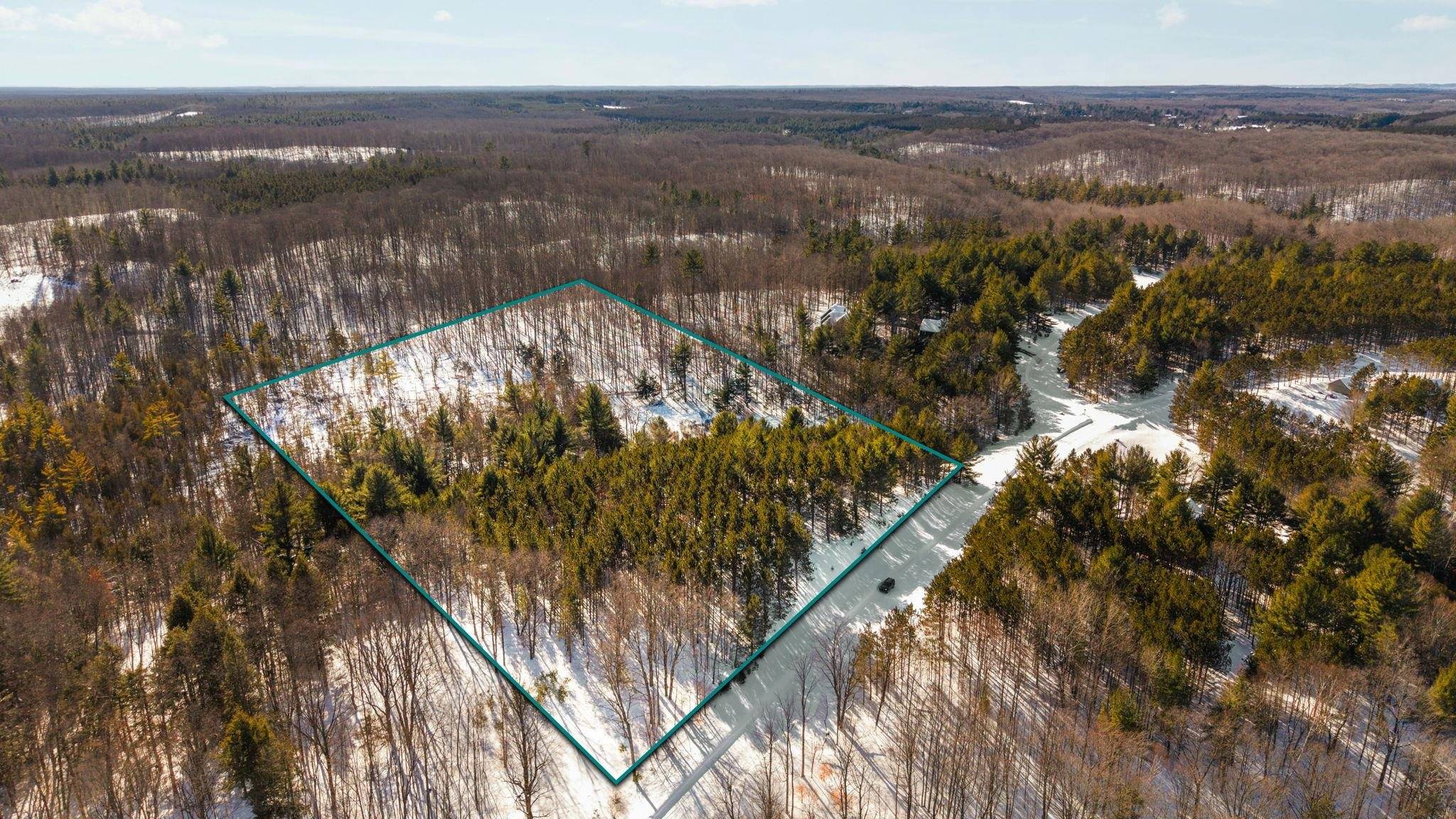 4811 Truax Lake RD, Whitewater Twp, MI 49690