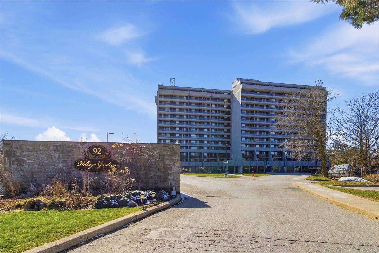 92 Church ST S #705, Ajax, ON L1S 6B4