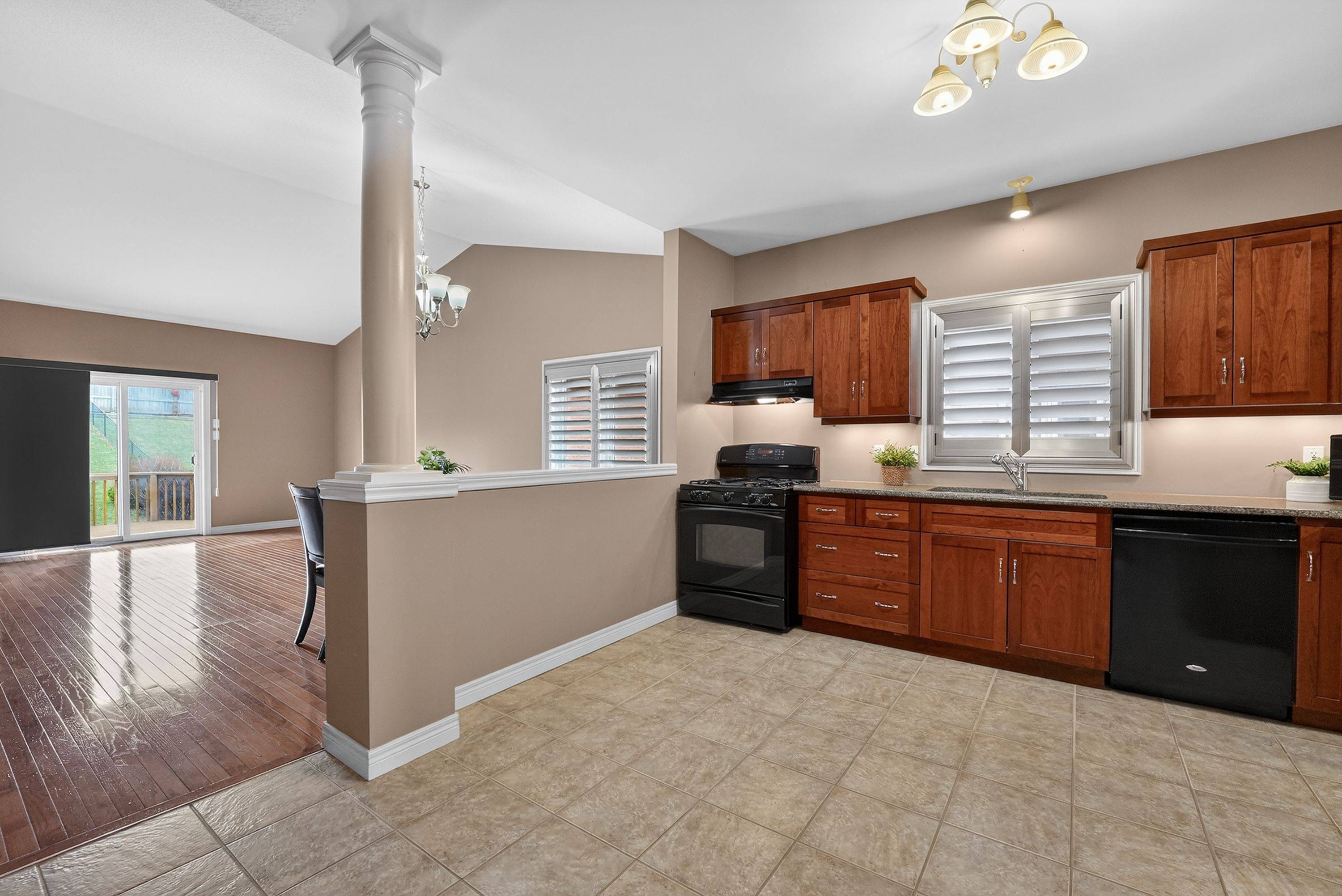 26 Conrad PL, Grimsby, ON L3M 5S5