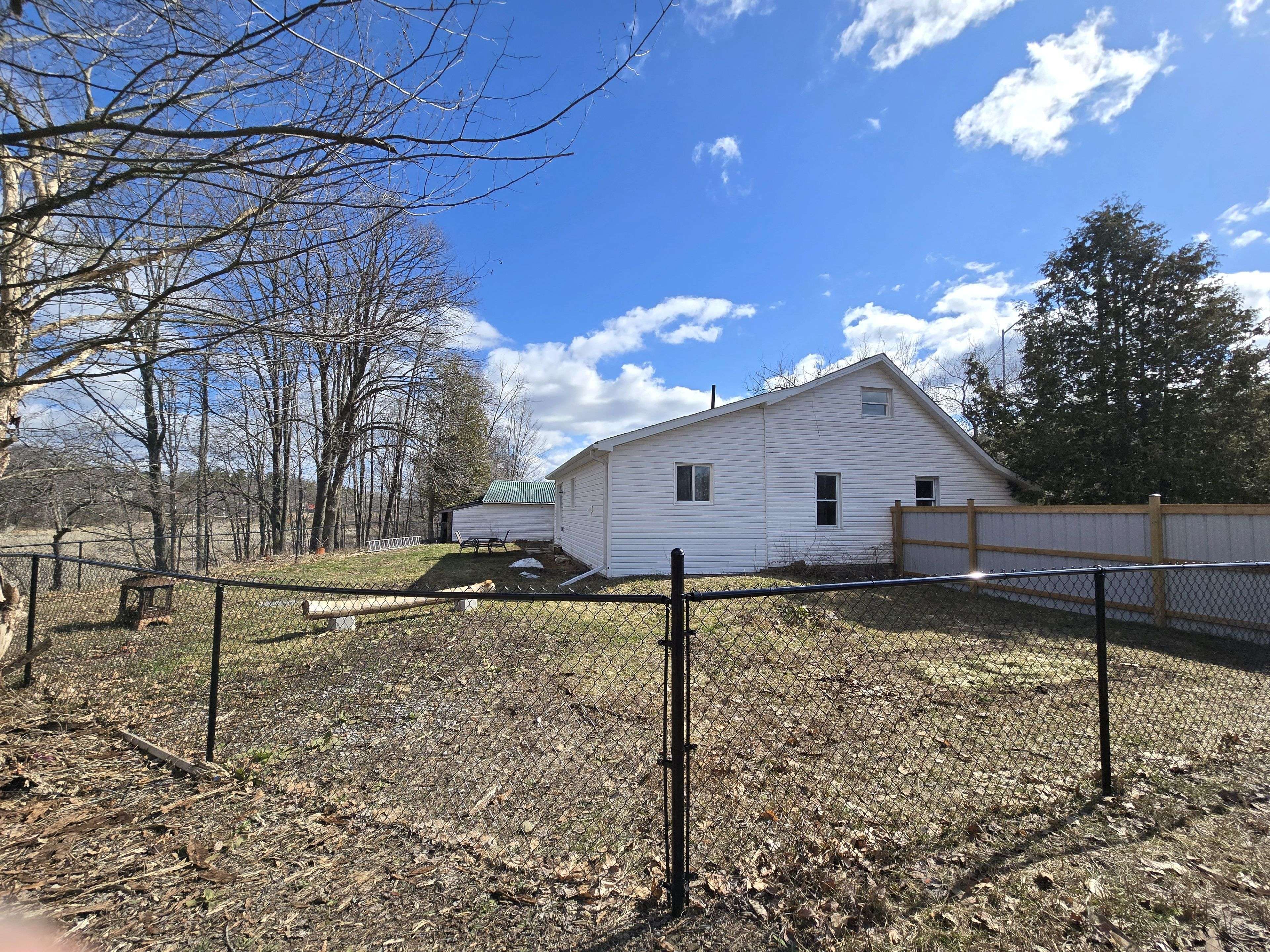 112959 Highway 7 HWY, Addington Highlands, ON K0H 1Z0