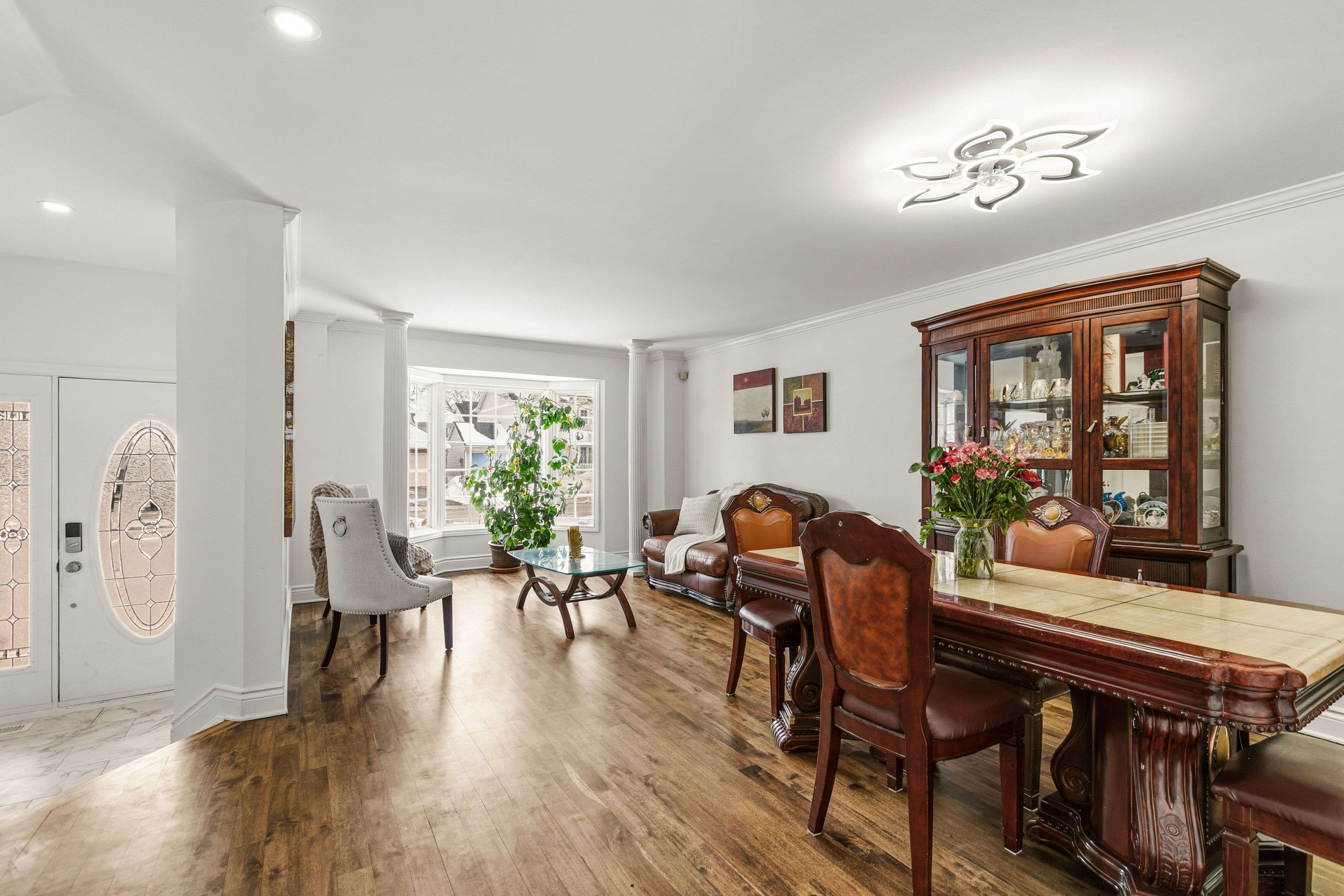 340 Stoneway DR, Barrhaven, ON K2G 6G8