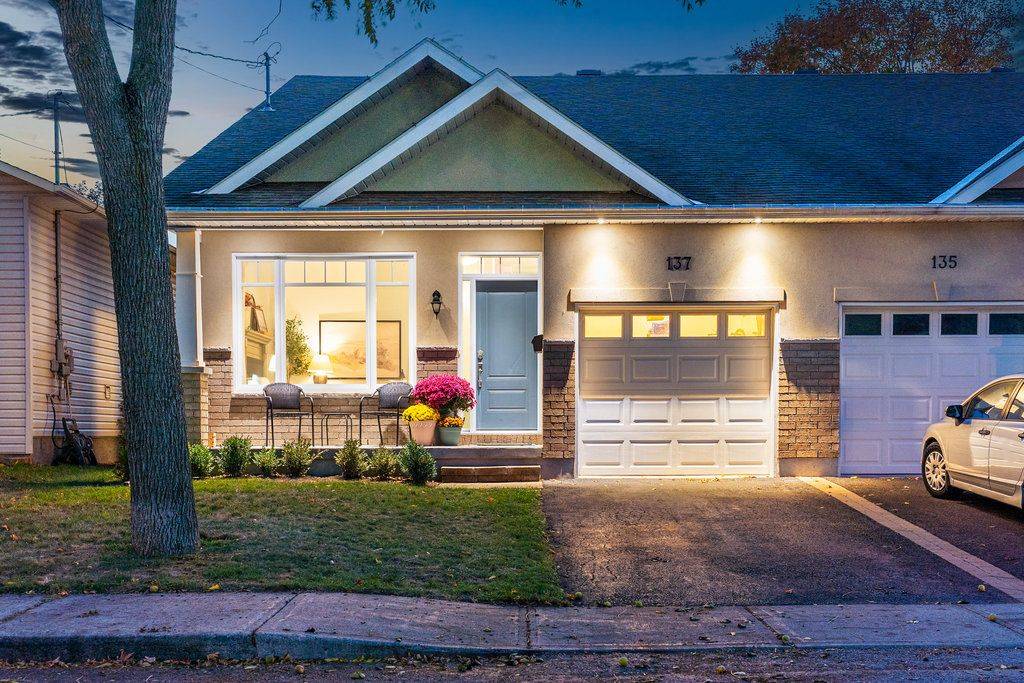 137 Elizabeth ST, Carleton Place, ON K7C 2V9