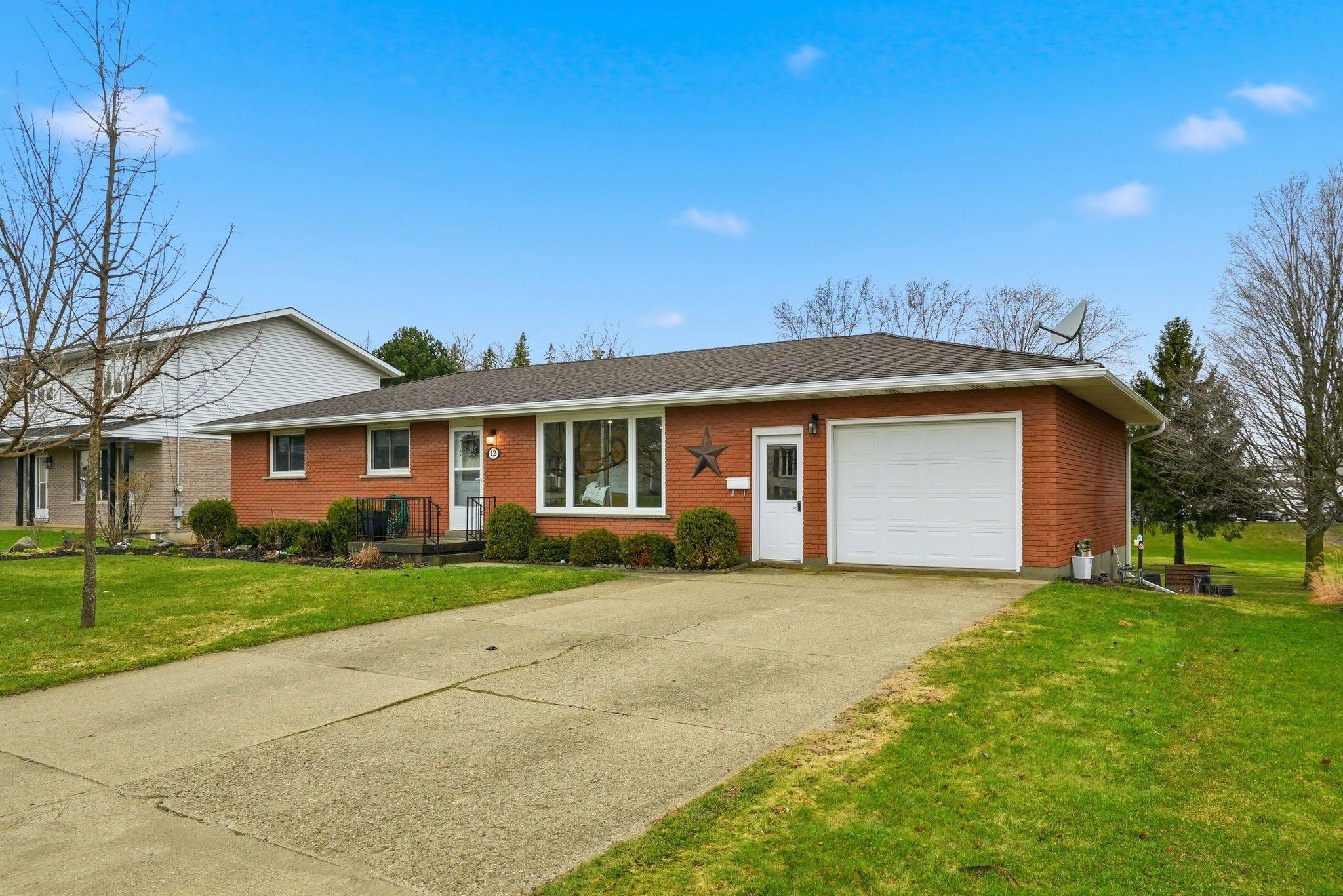 12 Second ST, Brockton, ON N0G 2V0