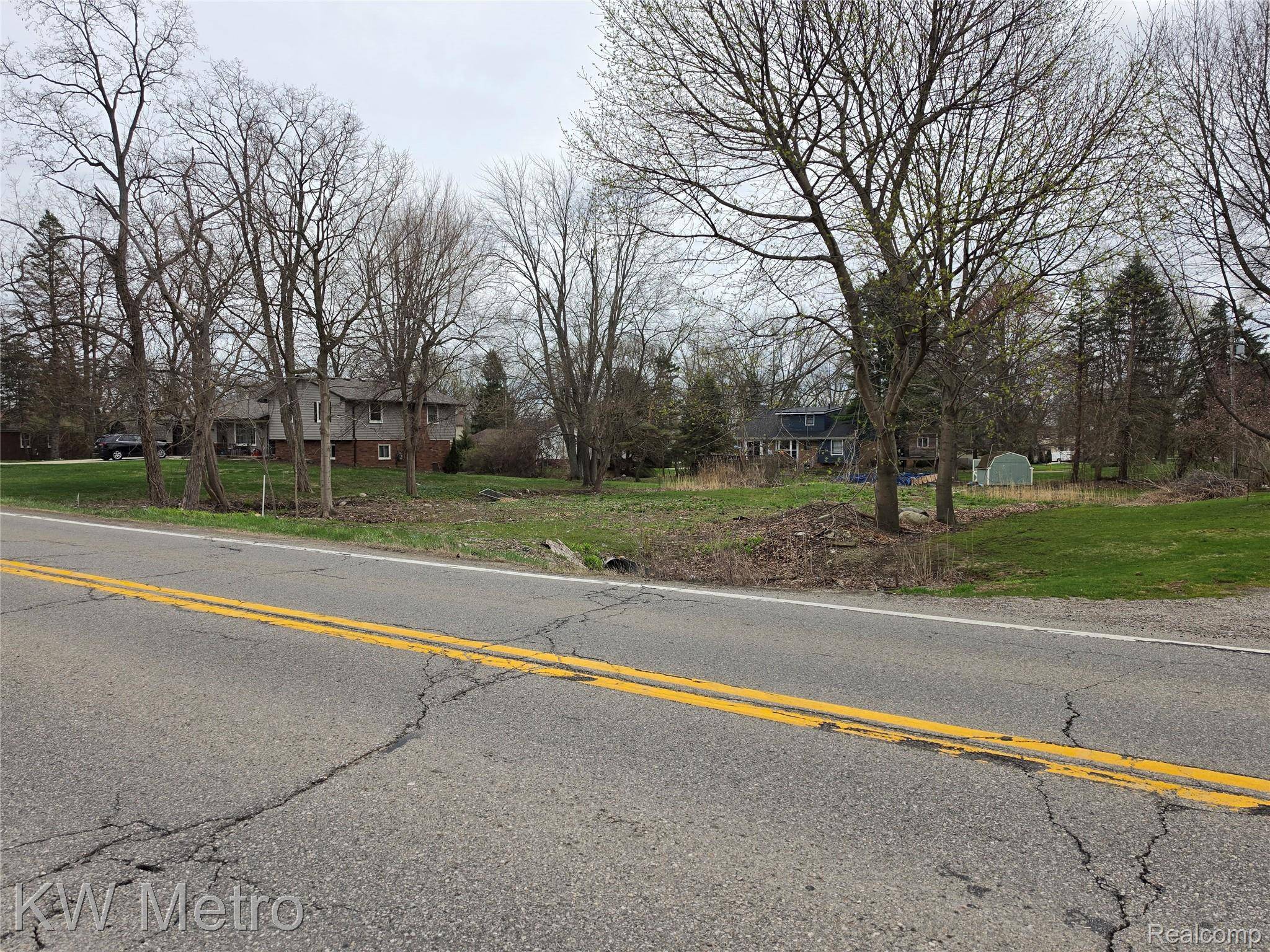 28 Mile RD, Washington Township, MI 48094