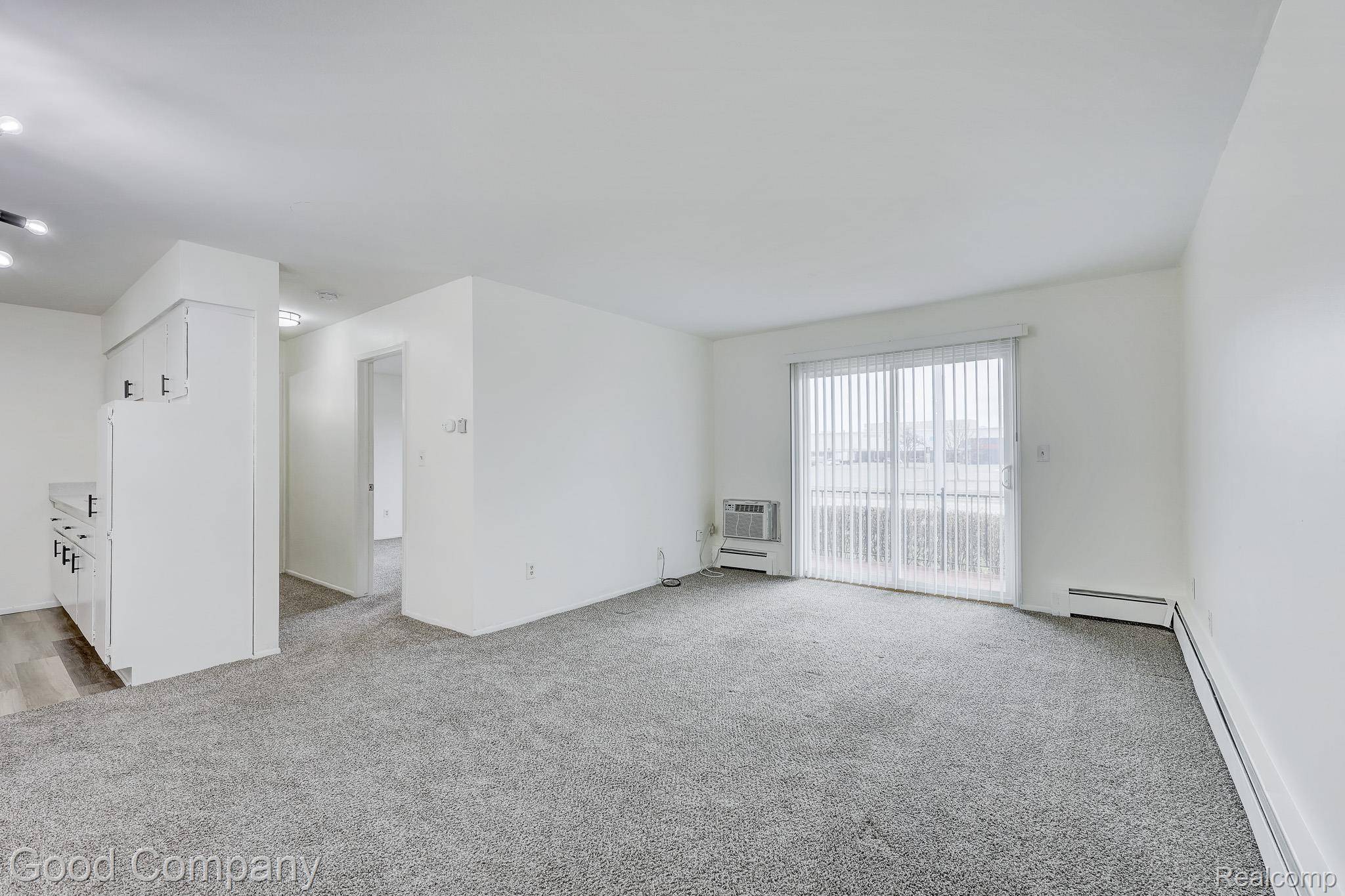 32075 Beaconsfield ST #29, Roseville, MI 48066