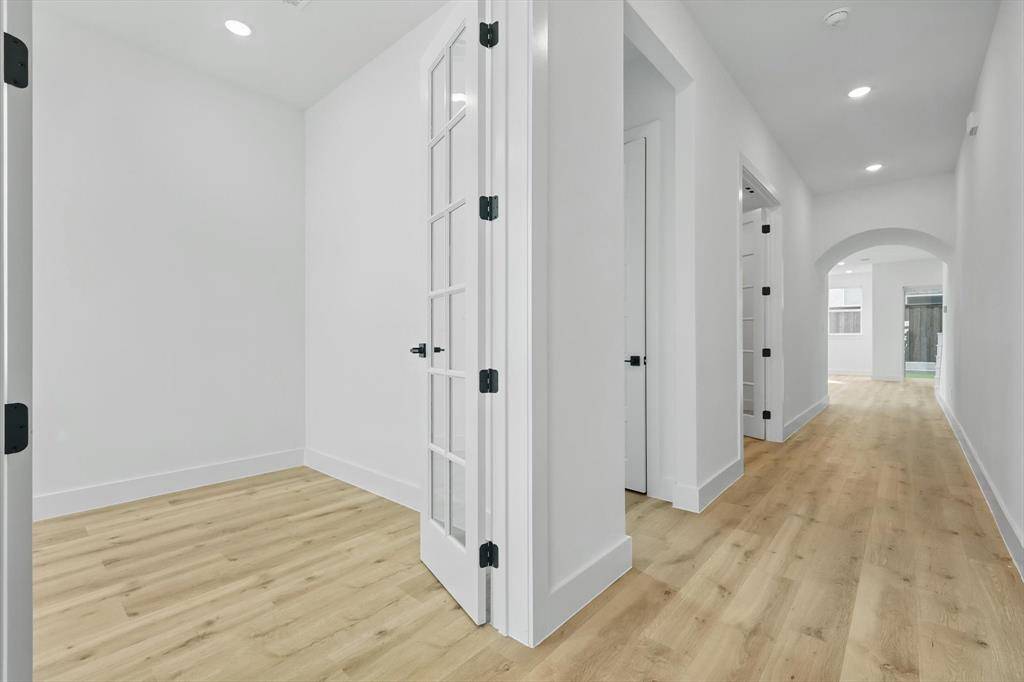 911 Banyan Tree Lane, Richardson, TX 75081