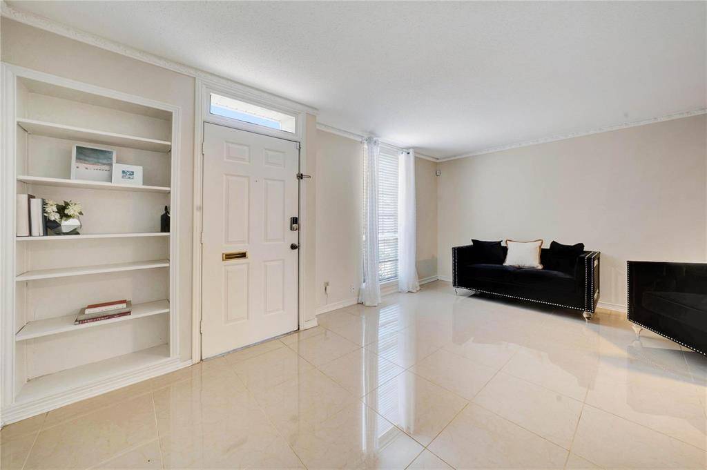 3006 Brockbank Court #3006, Dallas, TX 75220