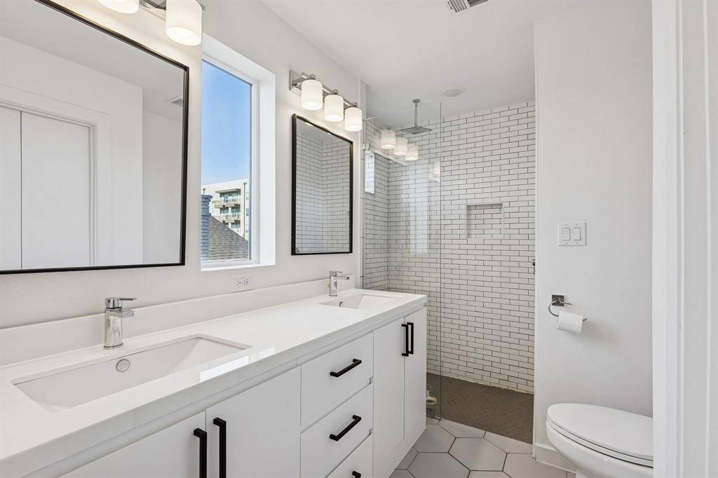 1507 N Garrett Avenue #202, Dallas, TX 75206