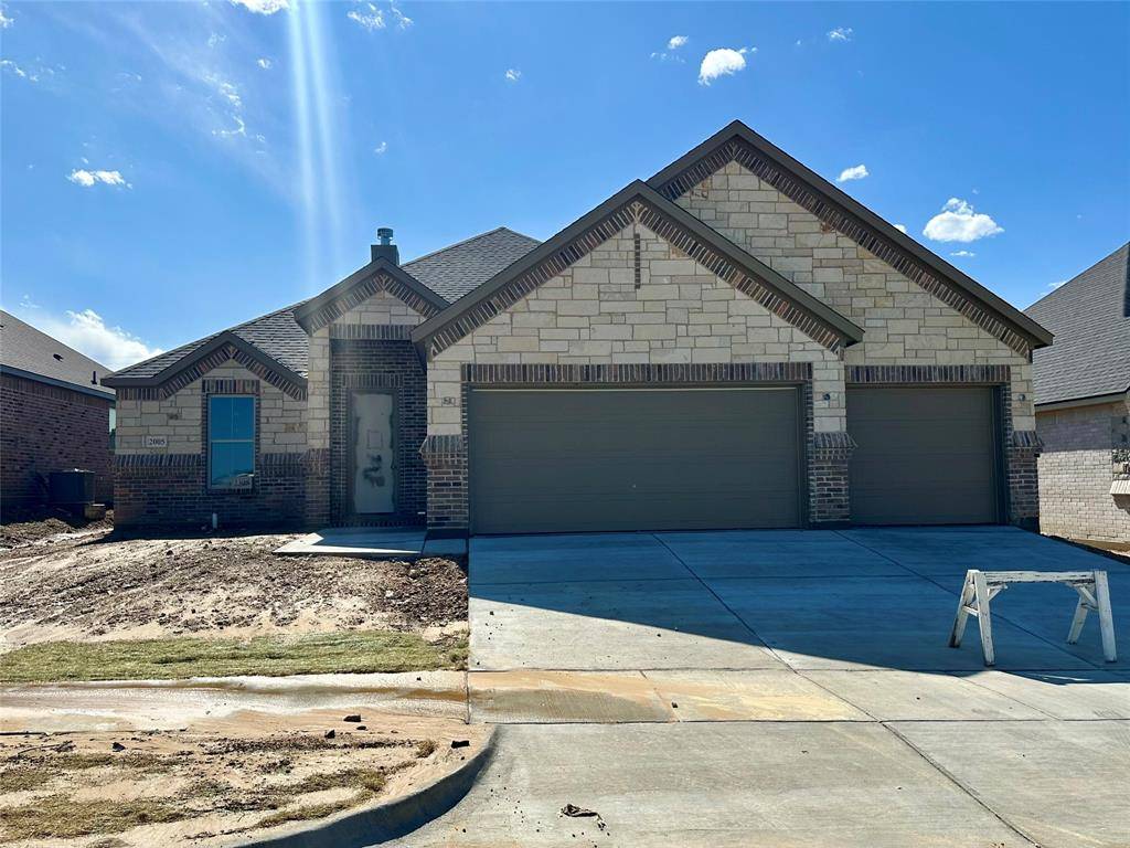 2005 Belle Lagos Lane, Cleburne, TX 76033
