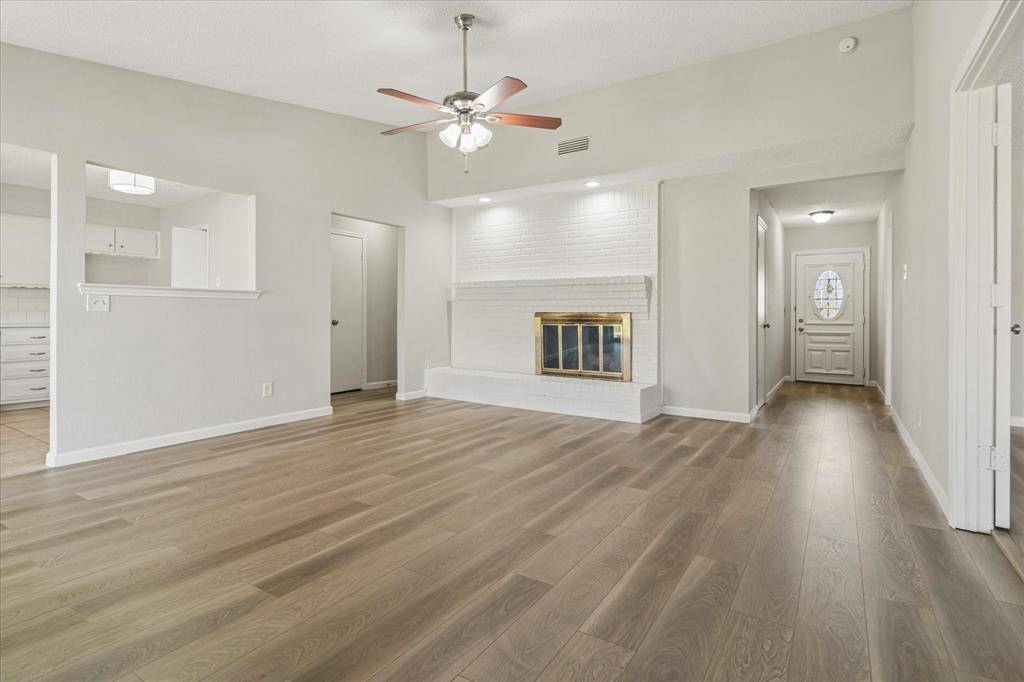 219 Running Brook Lane, Mesquite, TX 75149