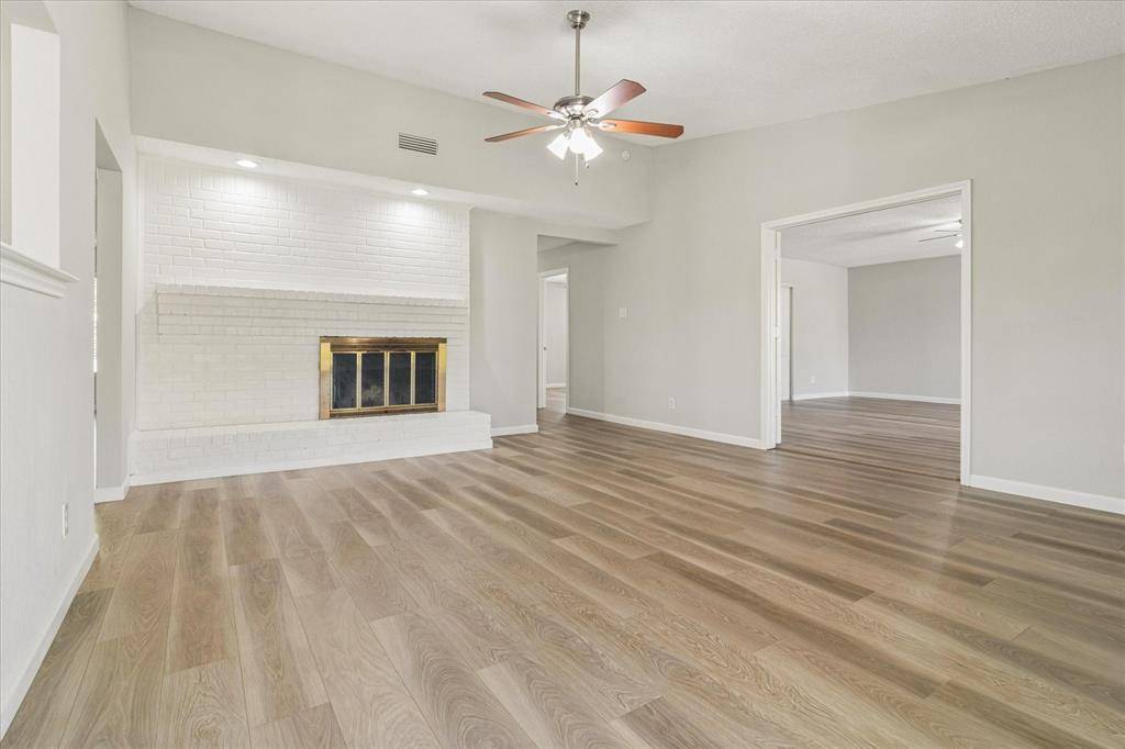 219 Running Brook Lane, Mesquite, TX 75149