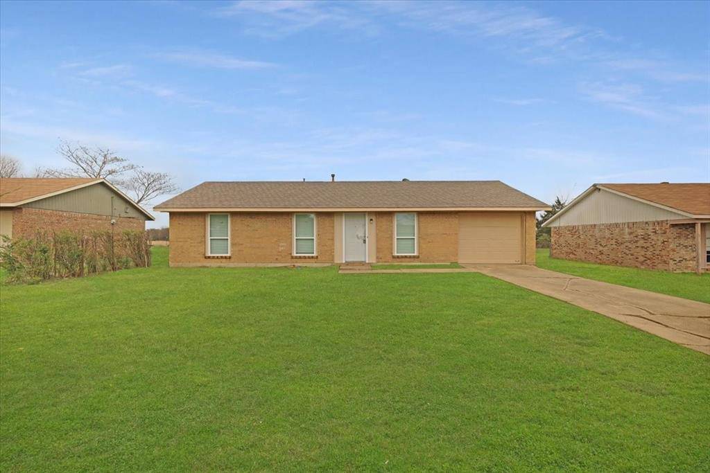 2114 Sunset Drive, Brookston, TX 75421
