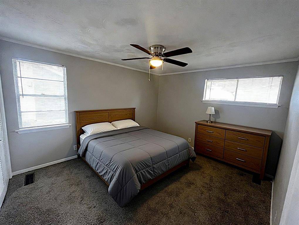 3717 Cranston Court E, Irving, TX 75062