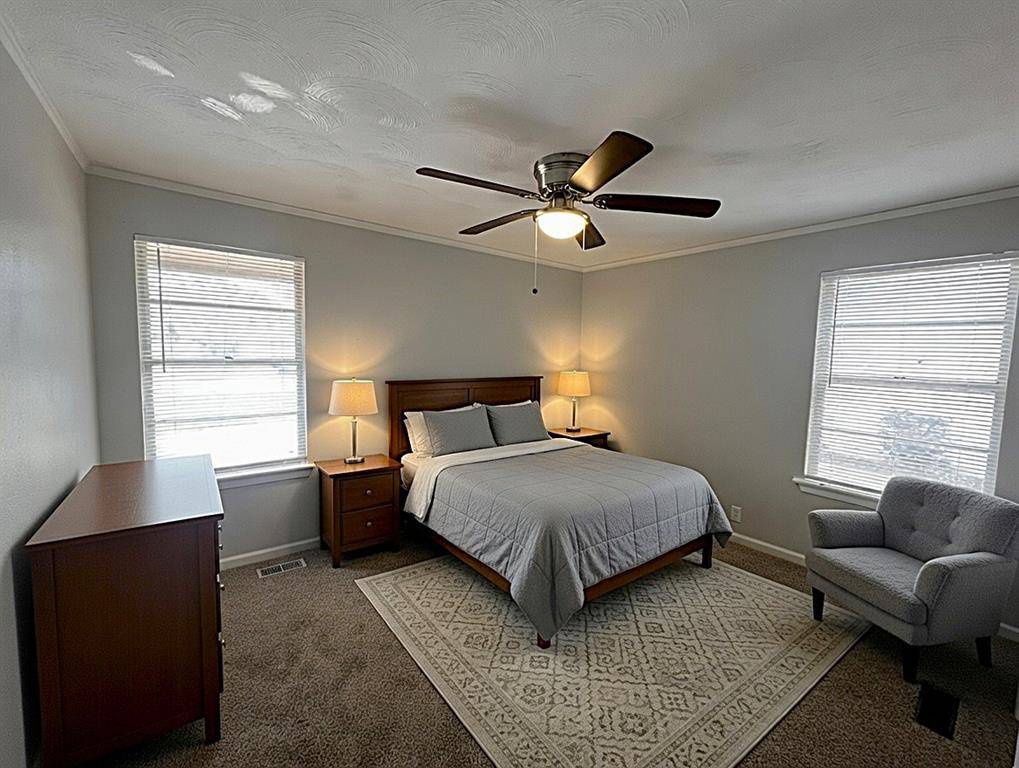 3717 Cranston Court E, Irving, TX 75062