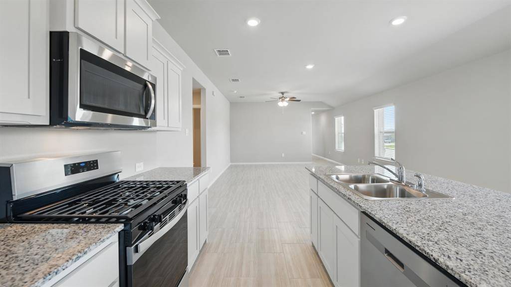 201 TRIBUTARY Lane, Bridgeport, TX 76246