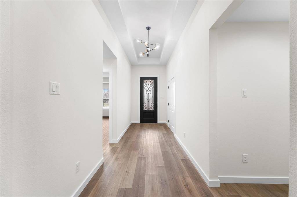 2434 Iroquois Street, Dallas, TX 75212