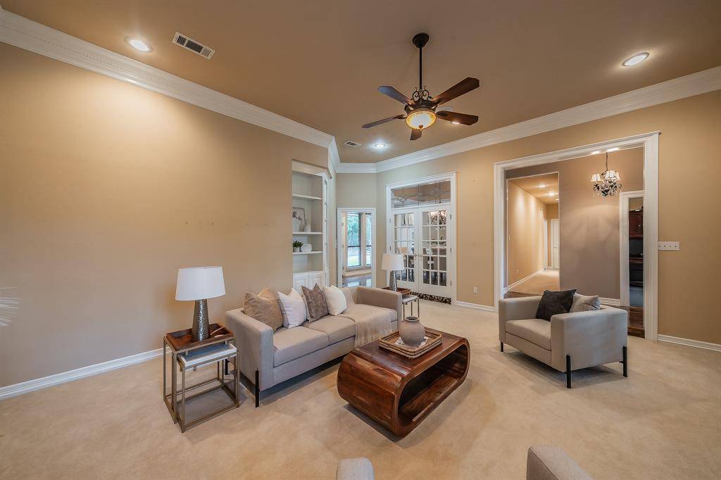 2908 Oak Trail Court, Dalworthington Gardens, TX 76016