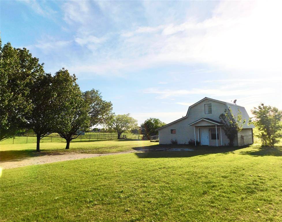 31 Rogers Circle, Krum, TX 76249