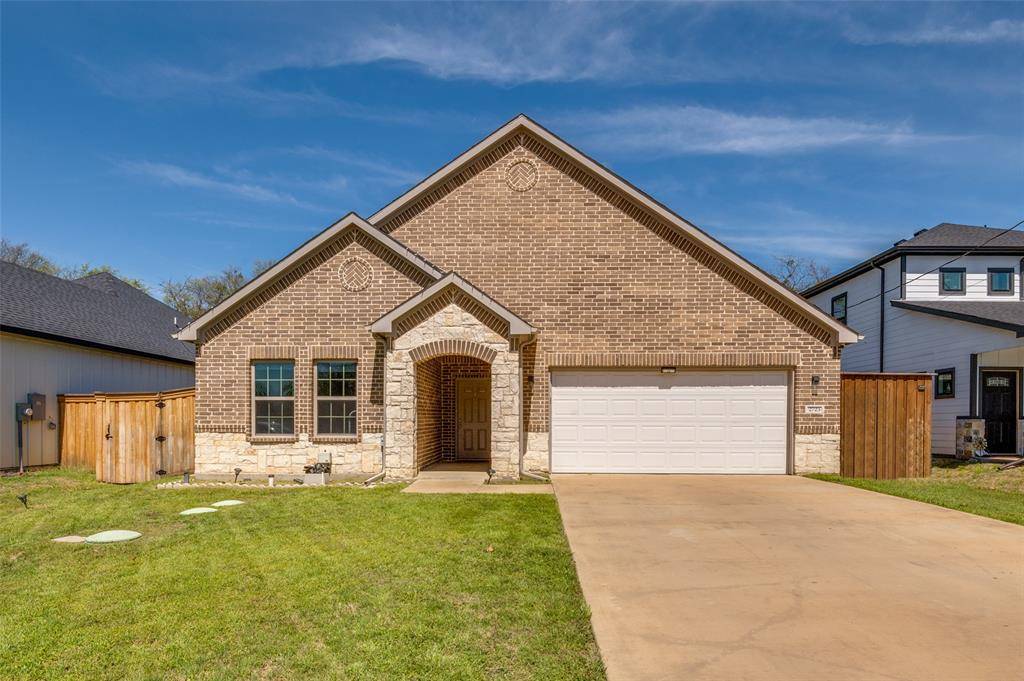 2723 Pike Drive, Lancaster, TX 75134