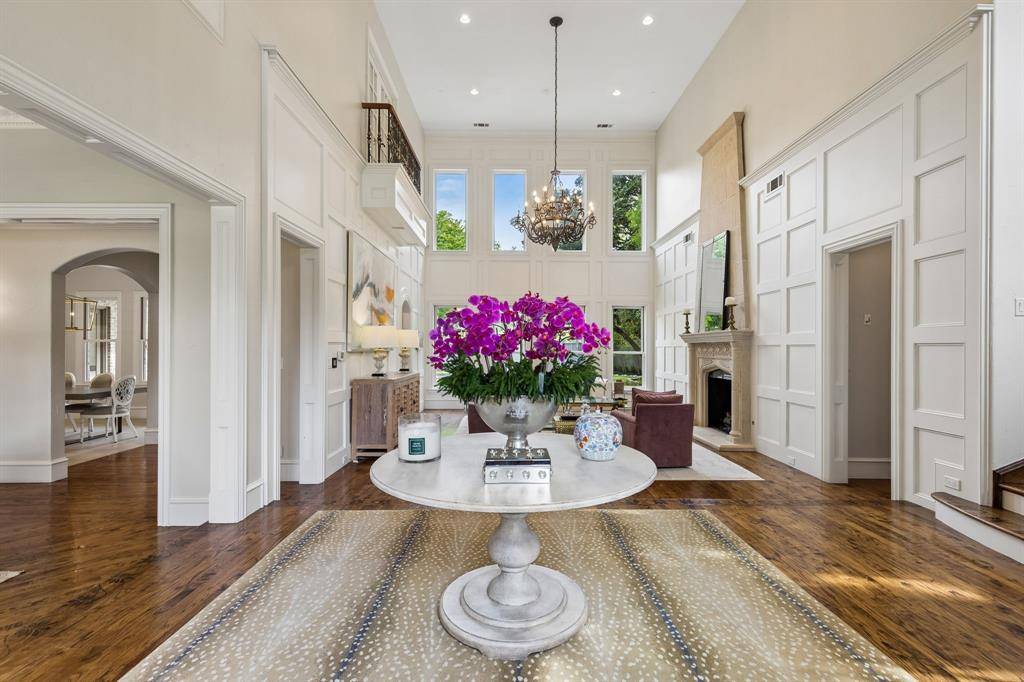 5707 Watson Circle, Dallas, TX 75225