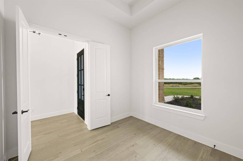 157 Fan Mill Trail, Weatherford, TX 76085