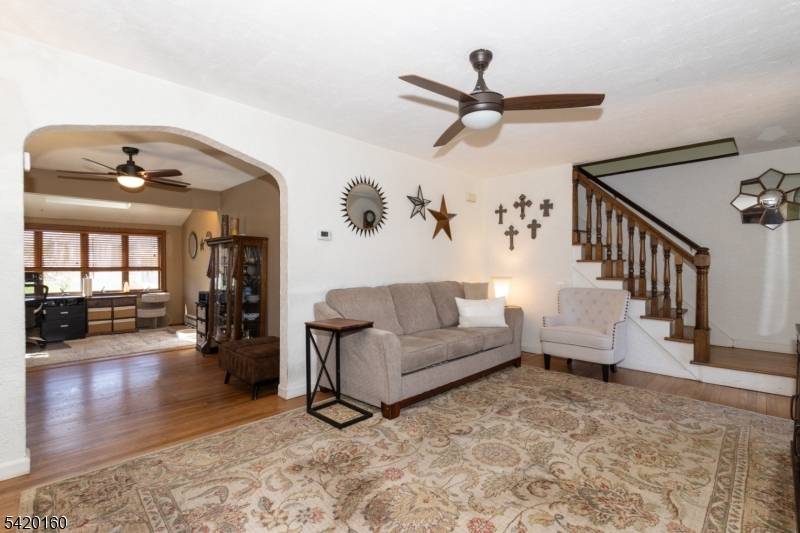 716 Center St, Garwood Boro, NJ 07027