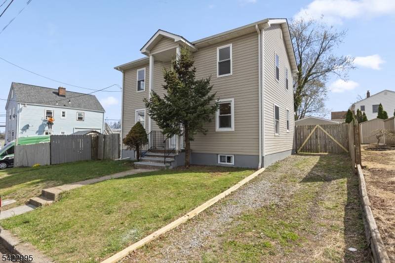 47 Homestead Ave, Woodbridge Twp., NJ 07001