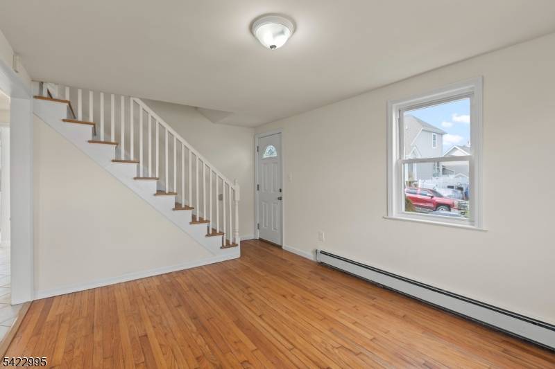 47 Homestead Ave, Woodbridge Twp., NJ 07001