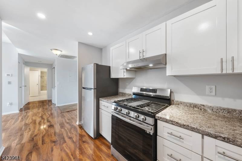 54 W Cherry St #106, Rahway City, NJ 07065