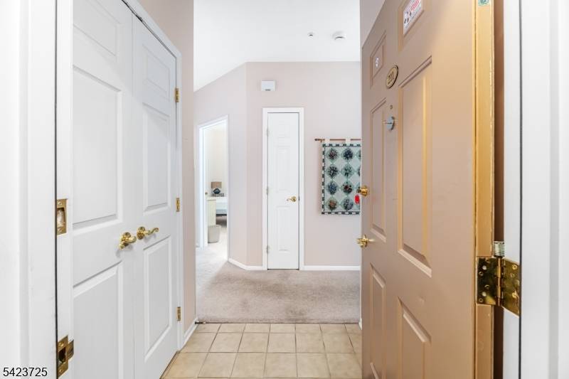 9211 Richmond Rd #211, West Milford Twp., NJ 07480