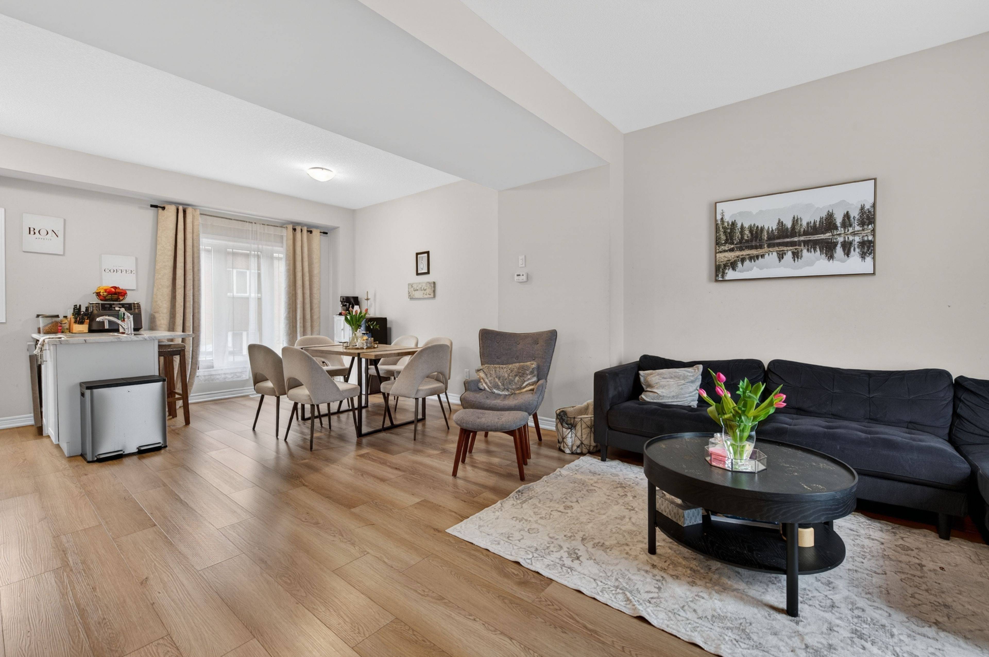 19 Picardy DR #13, Hamilton, ON L8J 0M7