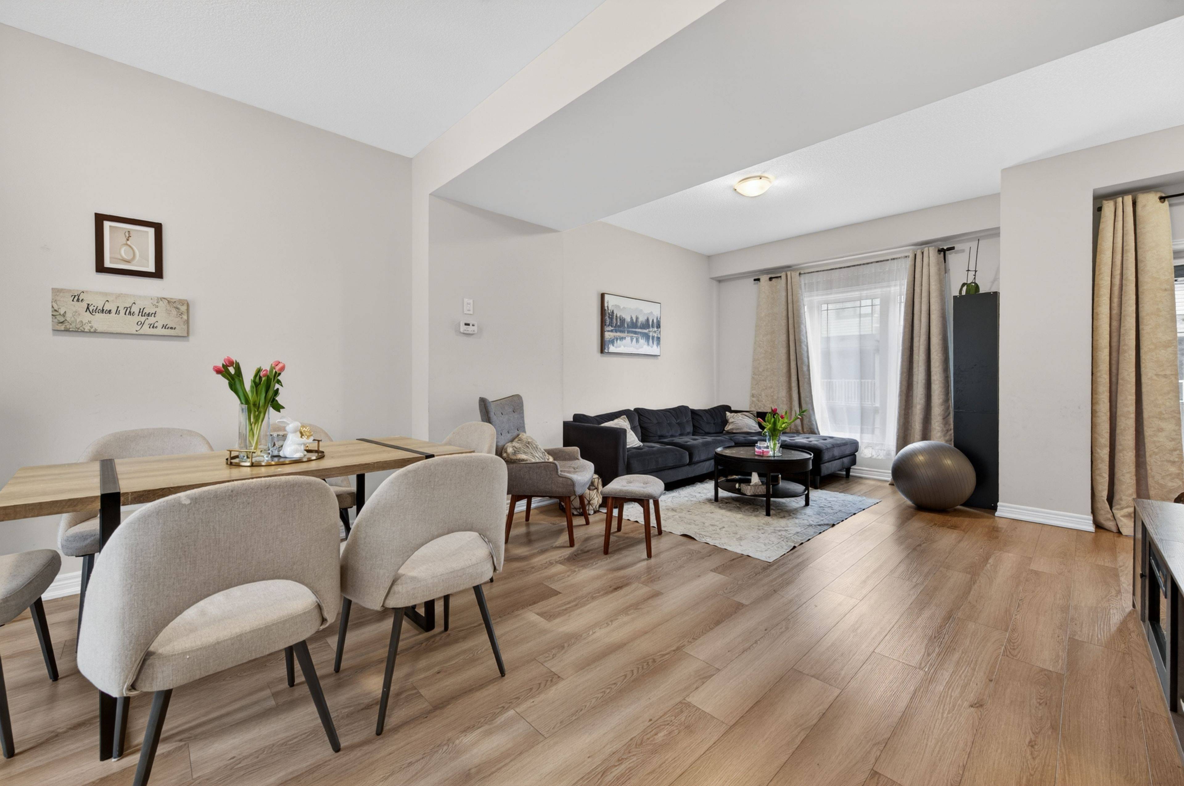 19 Picardy DR #13, Hamilton, ON L8J 0M7