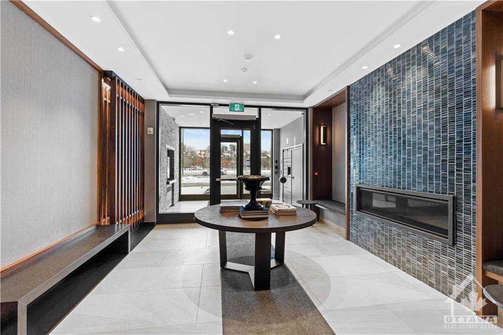 115 ECHO DR #402, Glebe - Ottawa East And Area, ON K1S 1M7