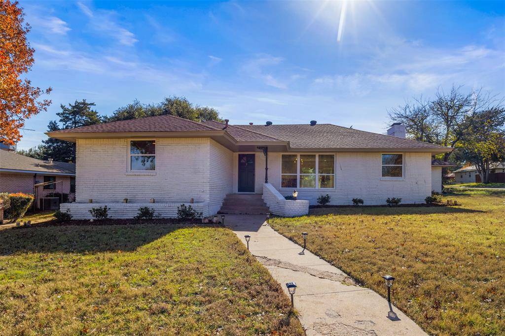 924 Whitestone Lane, Dallas, TX 75232