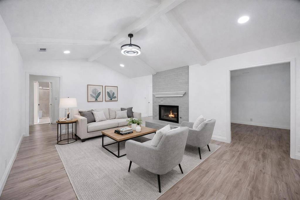 1870 El Paso Street, Lewisville, TX 75077