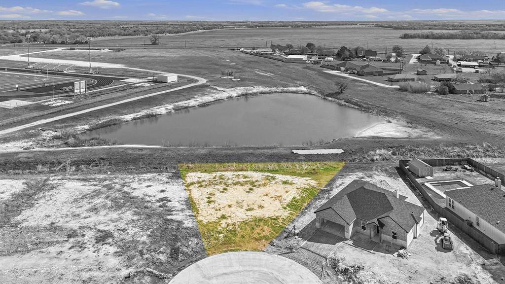 424 Lora Sue Court, Italy, TX 76651