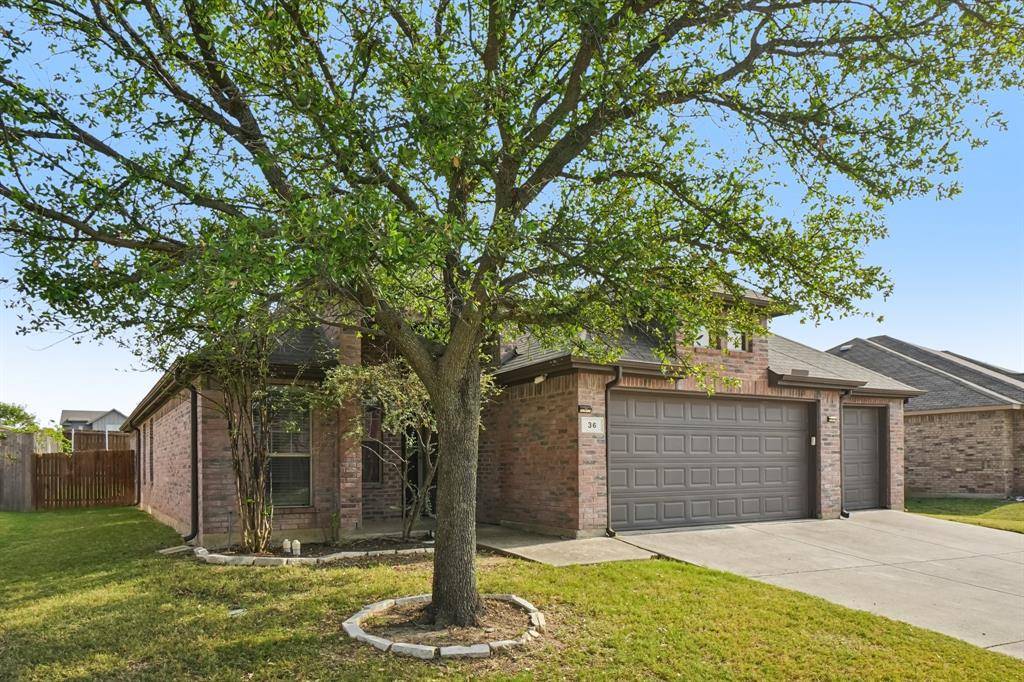 36 Heron Drive, Sanger, TX 76266