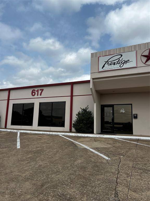 617 W Kearney Street, Mesquite, TX 75149